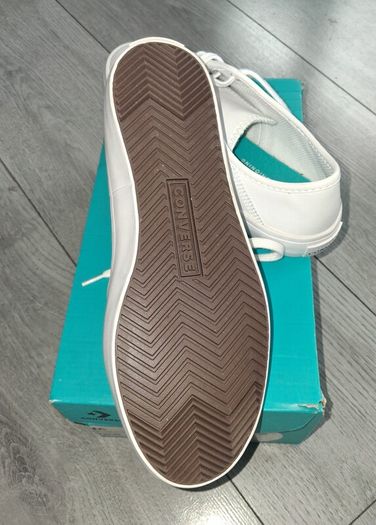 New Converse sz 4