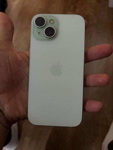 iPhone 15