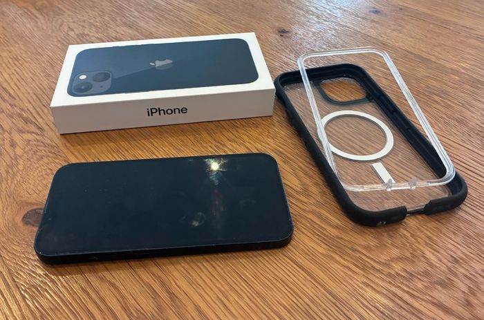 iPhone 13