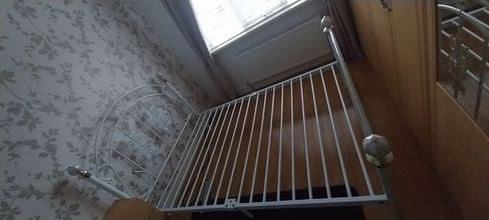 Bedroom  furniture job lot
