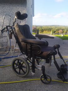 Invacare Rea Azalea Assist Wheelchair