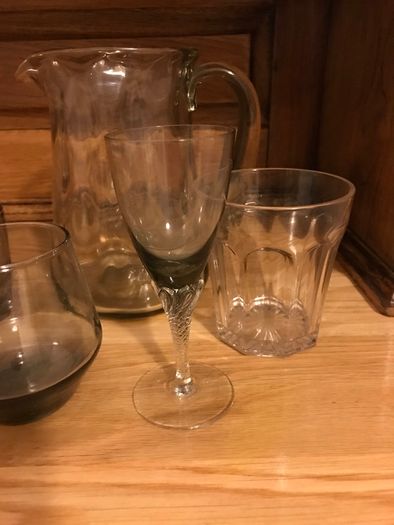 Smoky Glass jug + 4 assorted glasses