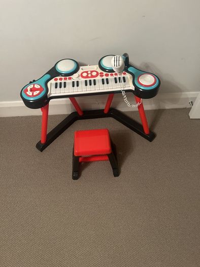 Sing Along Toy Piano