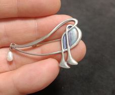 Pat Cheney for Malcolm Gray Modernist Silver and Enamel With Pearl Drop Brooch