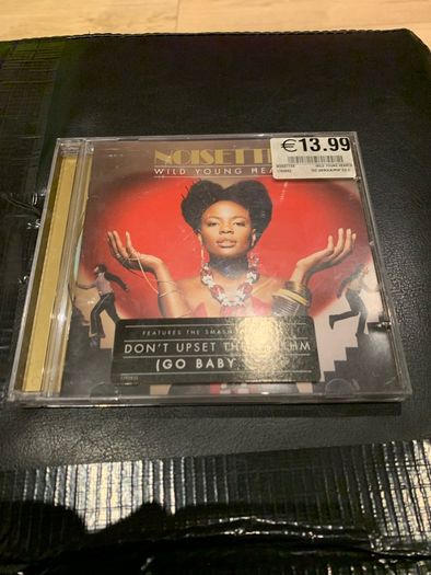 Noisettes - Wild Young Hearts