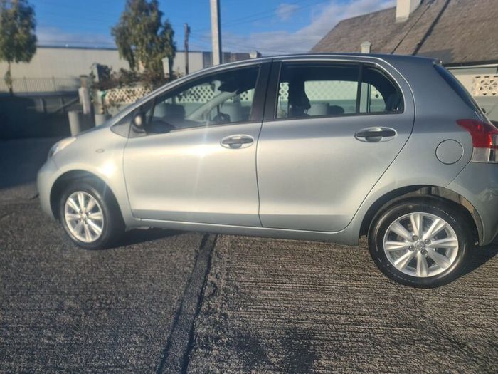 Toyota Yaris 2011