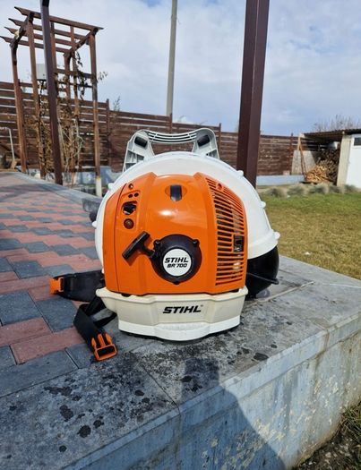 Stihl blower BR700