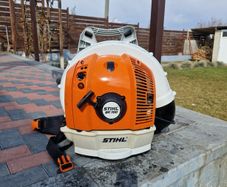 Stihl blower BR700