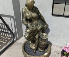 Large Cast Stone Garden Fountain / Statue