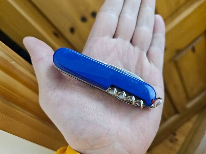 Vintage Elinox Stamp Discontinued Victorinox 91mm Standard model with Modern handles installed