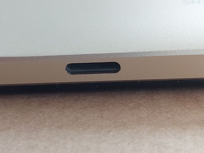 oBook 10, 64 GB, Excellent Cosmetic Condition, not powering on, being sold for parts or repair