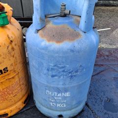 gas bottles (full)
