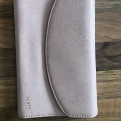 Levis tripping wallet
