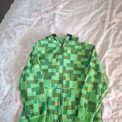 jumper and matching light
