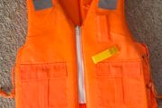 Kids floatie vest / life jacket with whistle for 6-8 years old