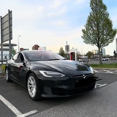 2017 Tesla Model S Free supercharge
