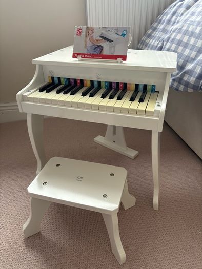 Toy Grand Piano (Hape)