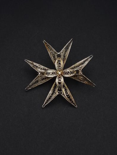 Vintage Sterling Silver Filigree Malta Cross Brooch