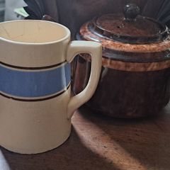 Carrigaline teapot and jug