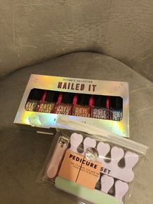 nail bundle