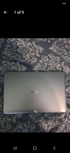 Asus  Laptop Mint Condtion Charger new Ssd