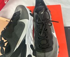 mens trainers