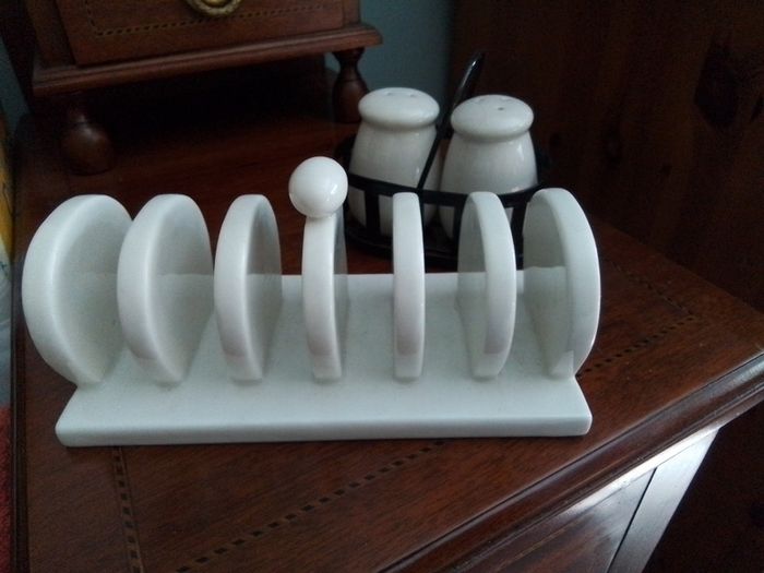 Dema Toast Rack & Salt/Pepper Cruet