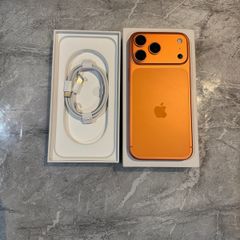 Iphone 17 pro max 256 Cosmic Orange