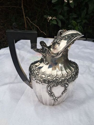 James Dixon Sterling Silver Claret Jug(1899 433 grams)