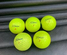 (5) Yellow Tiltiest Trufeel golf balls