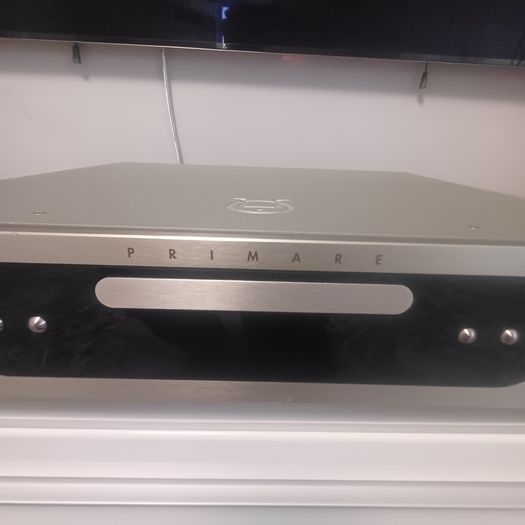 Reference Class Audiophile Primare CD31 CD player just been serviced world renowned as been one of the finest Analog sound stage CD players