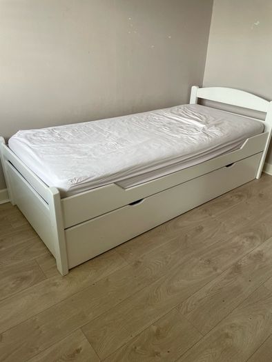 Trundle bed plus single bed (solid beech wood)