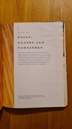 The Art Of Woodgraining. By Stewart Spencer. Techniques For Creating Painted Wood Effects On Interiors, Furniture And Objects.  FIRST EDITION. Large Volume Hardback With Dustjacket In Very Good Condition.
