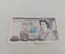 uk banknotes