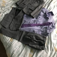 Boys suit 8yrs+