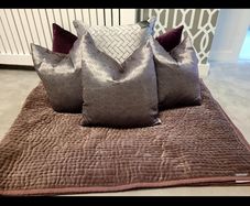 Pillow and throw set