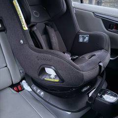 Bugaboo Owl with 360 ISOFIX Base - child car seat