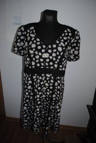 So Fabulous black midi floral dress size UK16/18 EU44/46 Postage included