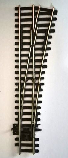 Peco Small Right Hand Point - SL91