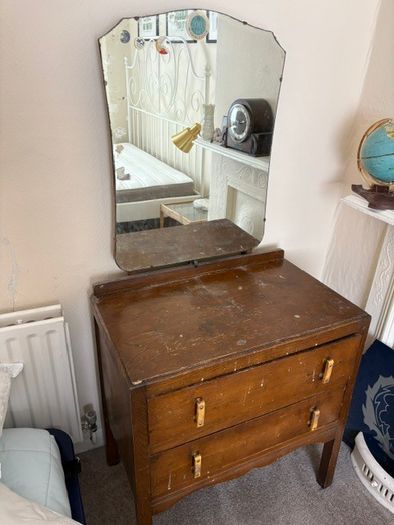 Dressing table