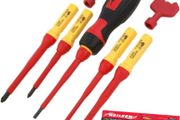 Neilsen 8pc Vde Insulated Pozi Flat Slotted Magnetic Tip Screwdriver Set