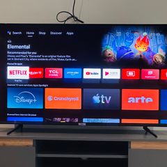 TCL 50 Inch Slim 4K Ultra HD HDR Smart TV (Model: 50P615K) - Perfect Condition+ Ross heavy duty tv wall bracket