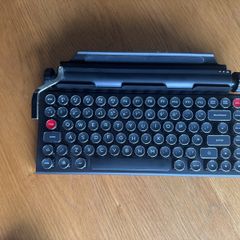 Vintage retro bluetooth keyboard