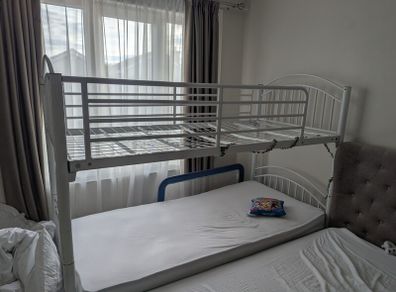 Bunk bed