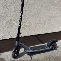 Electric scooter