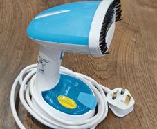 Folding steamer for clothes