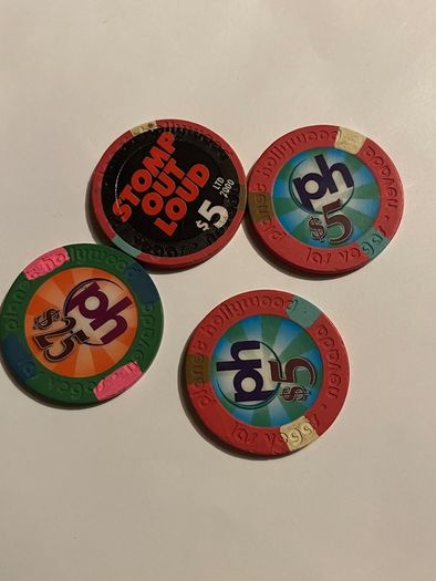 Collectible PLANET HOLLYWOOD Las Vegas casino chips poker