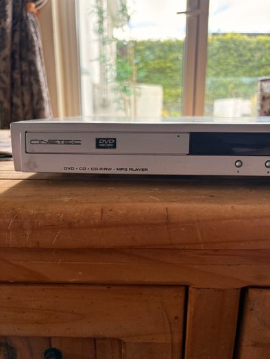 dvd player