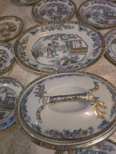 antique dinner set