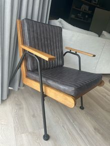 Accent chair